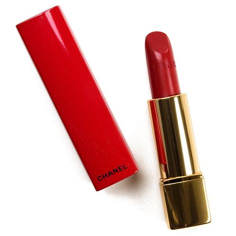 chanel no 8 lipstick swatch